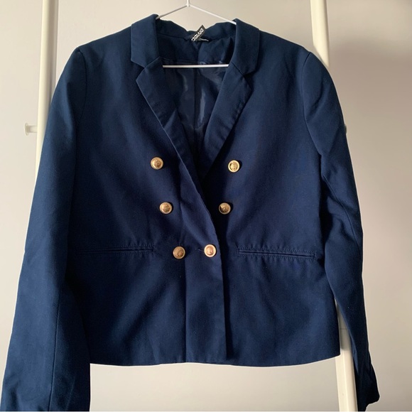 H&M | Navy double breasted blazer | Short length | Gold buttons - Picture 4 of 9